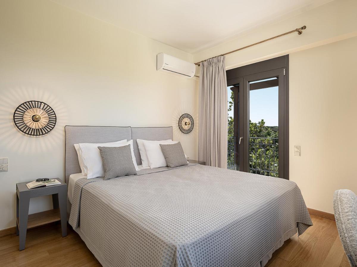 Villa Heora - The Floating Residence Tria Monastiria Εξωτερικό φωτογραφία